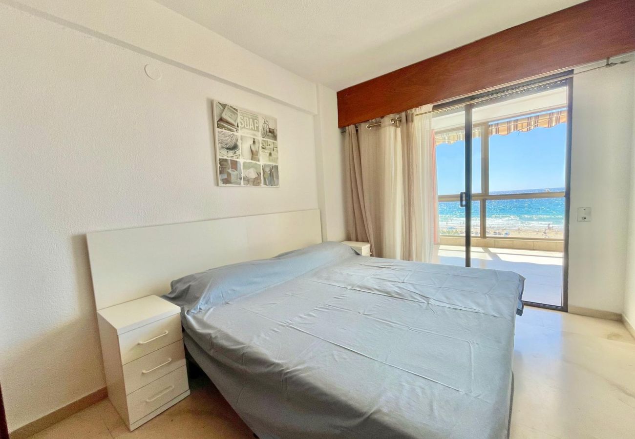 Appartement à Benidorm - GEMELOS 1 BENIDORM SEAFRONT LEVANTE (A065)