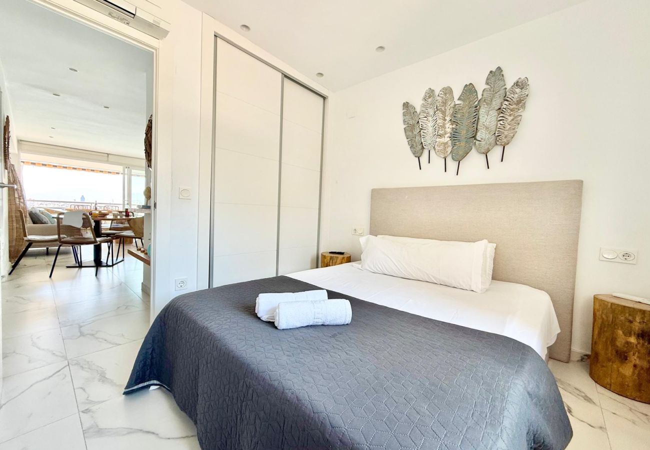 Appartement à Benidorm - LUXURY BENIDORM FRONTLINE APARTMENT LEVANTE (A075)