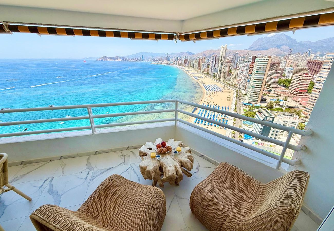 Appartement à Benidorm - LUXURY BENIDORM FRONTLINE APARTMENT LEVANTE (A075)