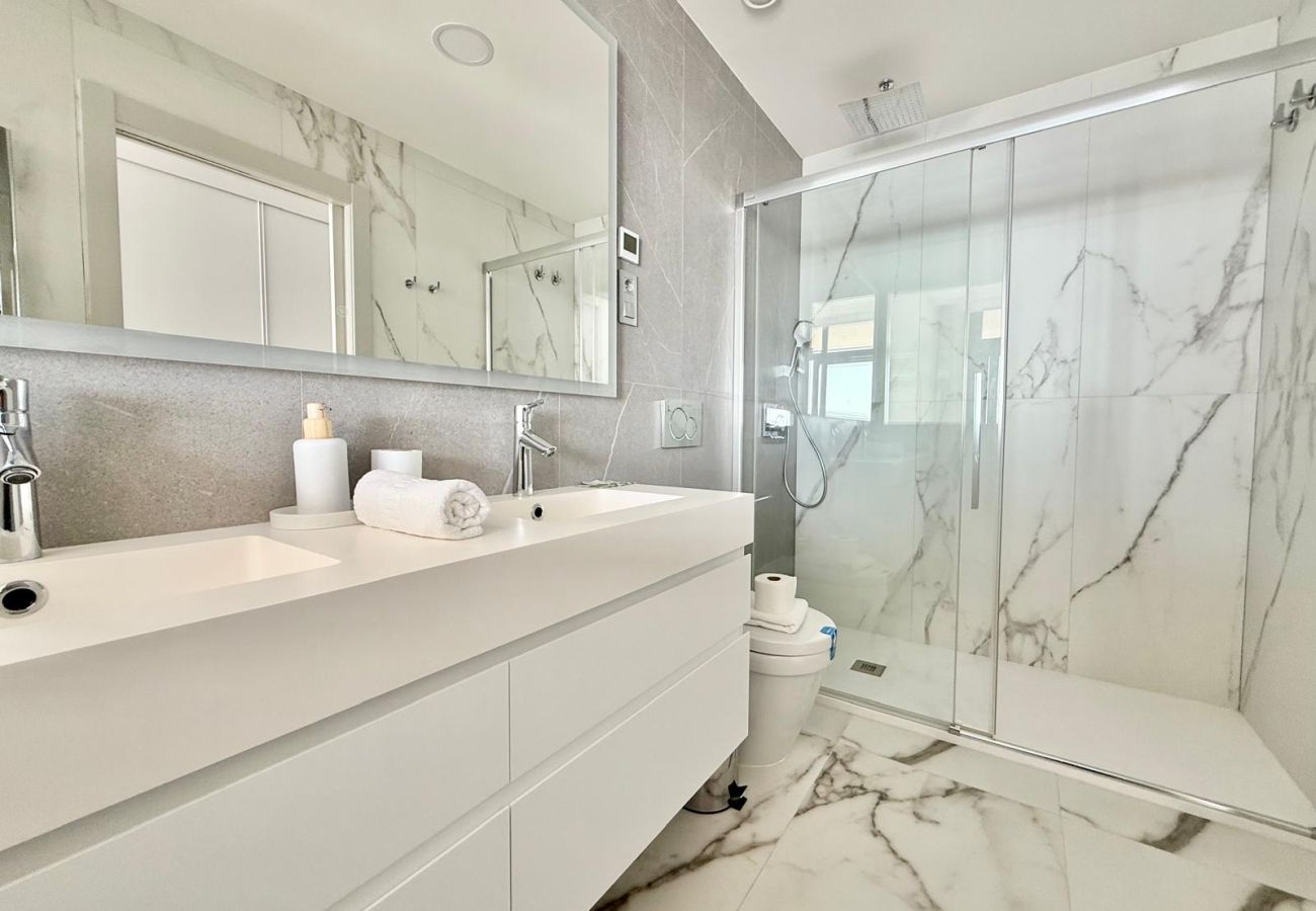 Appartement à Benidorm - SUNSET SAILORS STUNNING VIEWS (N001)