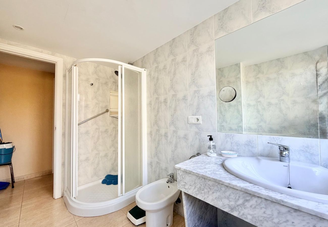 Appartement à Benidorm - SEAFRONT DREAM TORRE SERENA R184