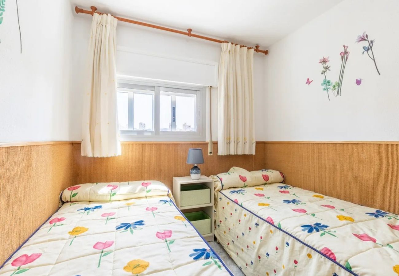 Appartement à Benidorm - ACACIAS 1 LEVANTE AND POOL R190