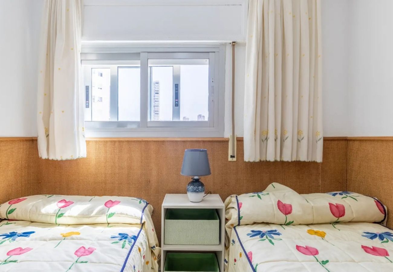Appartement à Benidorm - ACACIAS 1 LEVANTE AND POOL R190