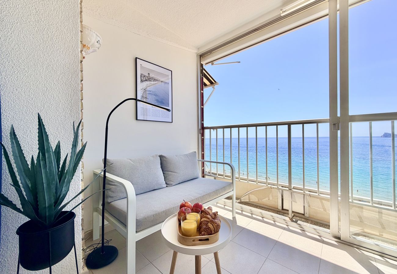 Appartement à Benidorm - SEAFRONT BEACH STUNNING VIEWS APARTMETNT (R194)