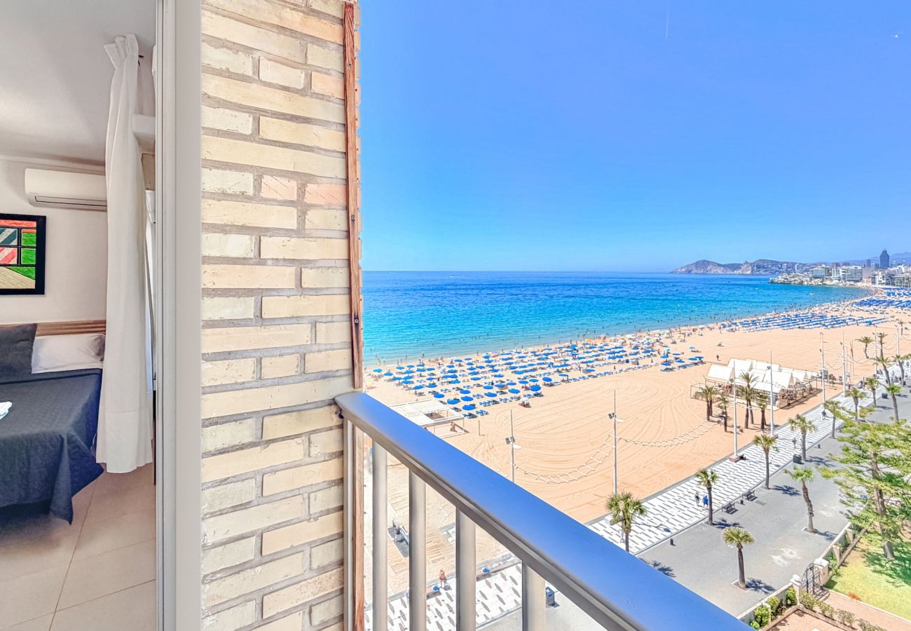 Appartement à Benidorm - SEAFRONT BEACH STUNNING VIEWS APARTMETNT (R194)