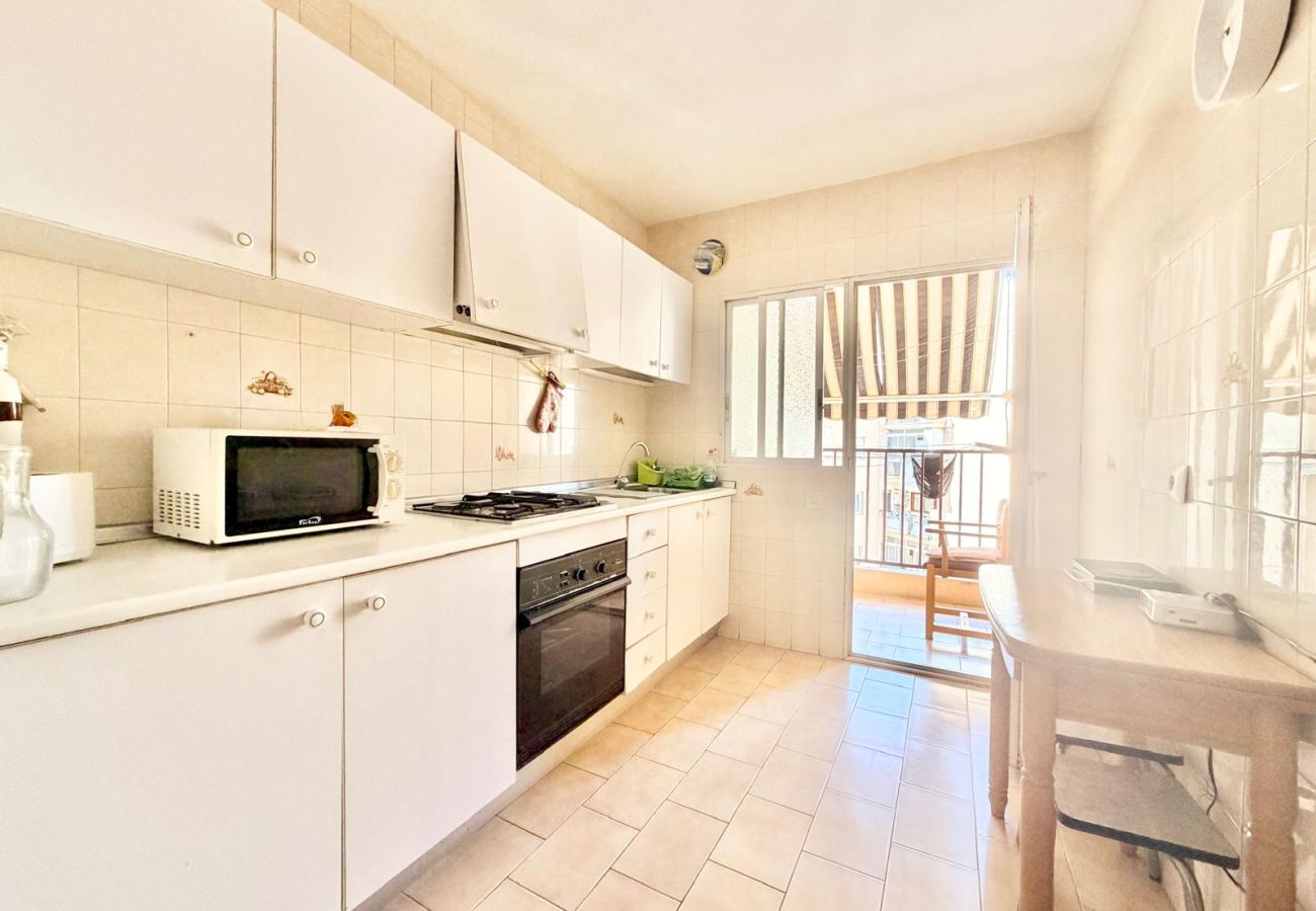 Appartement à Benidorm - ANFITEATRO CENTER APARTAMENT R196