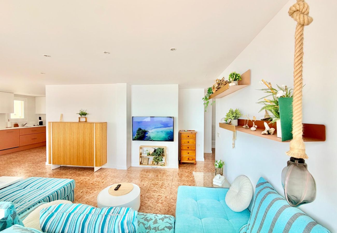 Appartement à Benidorm - PENTHOUSE STUNNING VIEWS LEVANTE BEACH (A017)
