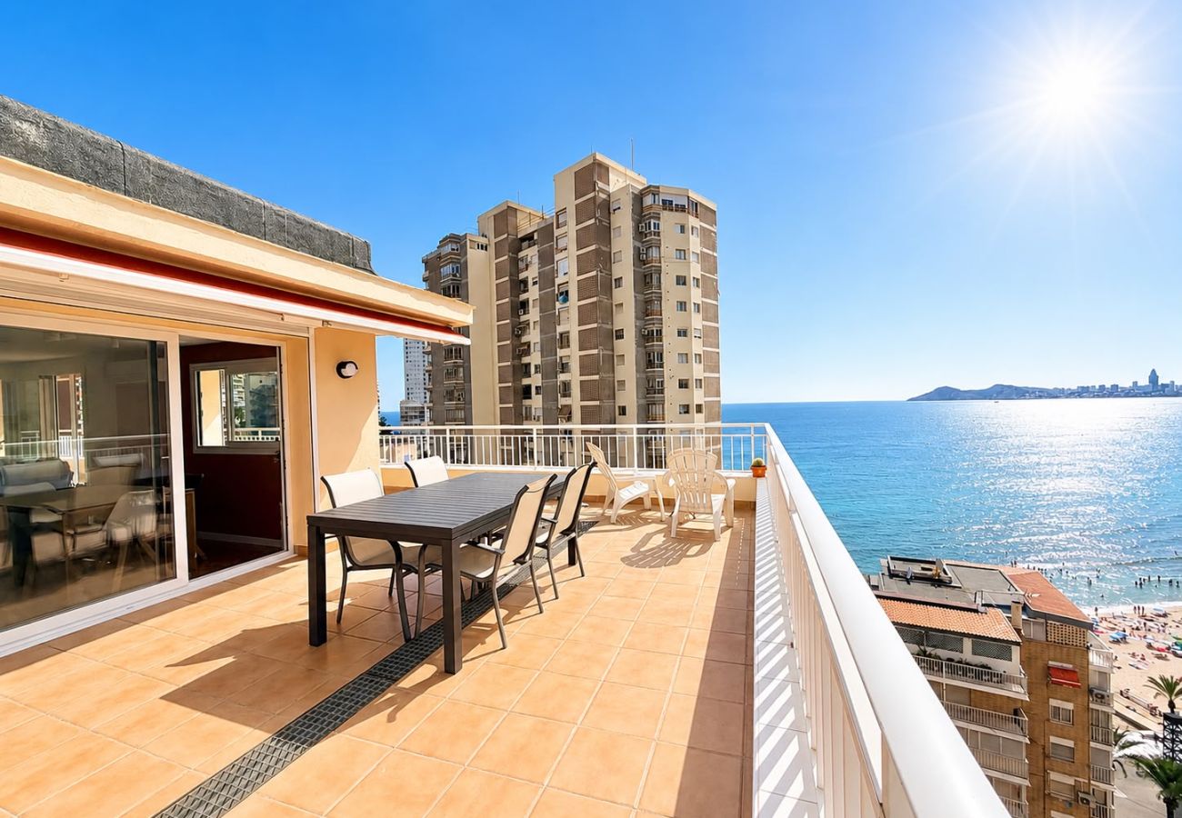 Appartement à Benidorm - PENTHOUSE STUNNING VIEWS LEVANTE BEACH (A017)
