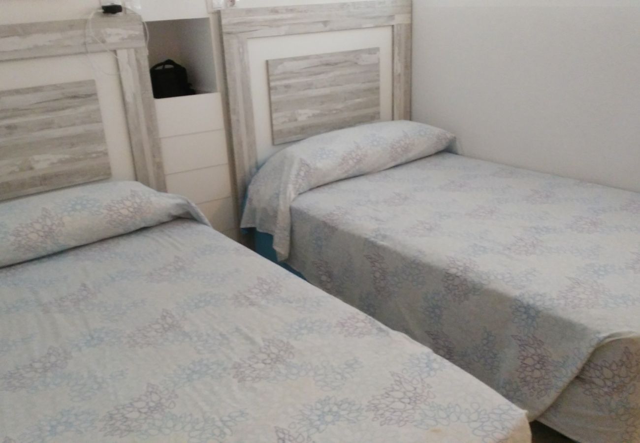 Appartement à Benidorm - R350 COBLANCA 24 Appartement à Benidorm - R350 COBLANCA 24